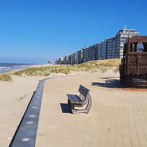 https://beachstudio-westende.ostend-hotel.net